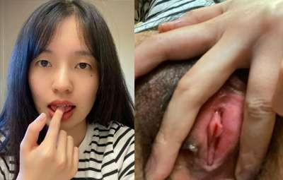 Gái Dâm Ngồi Trên Ghế Móc Lồn Hồng Hồng